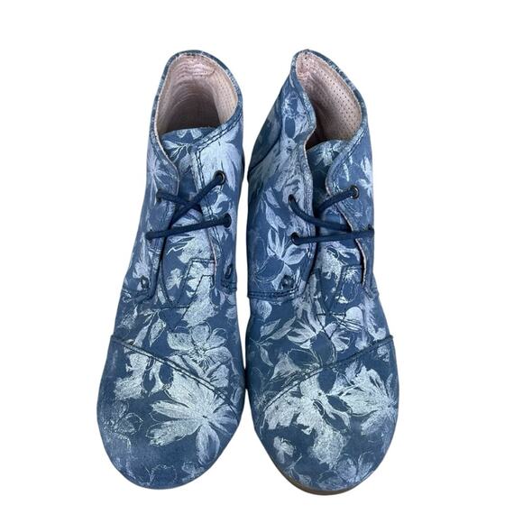 Toms Floral Lace-Up Wedge Heel Ankle Boot Blue and White Size 7.5 Medium - Picture 6 of 6